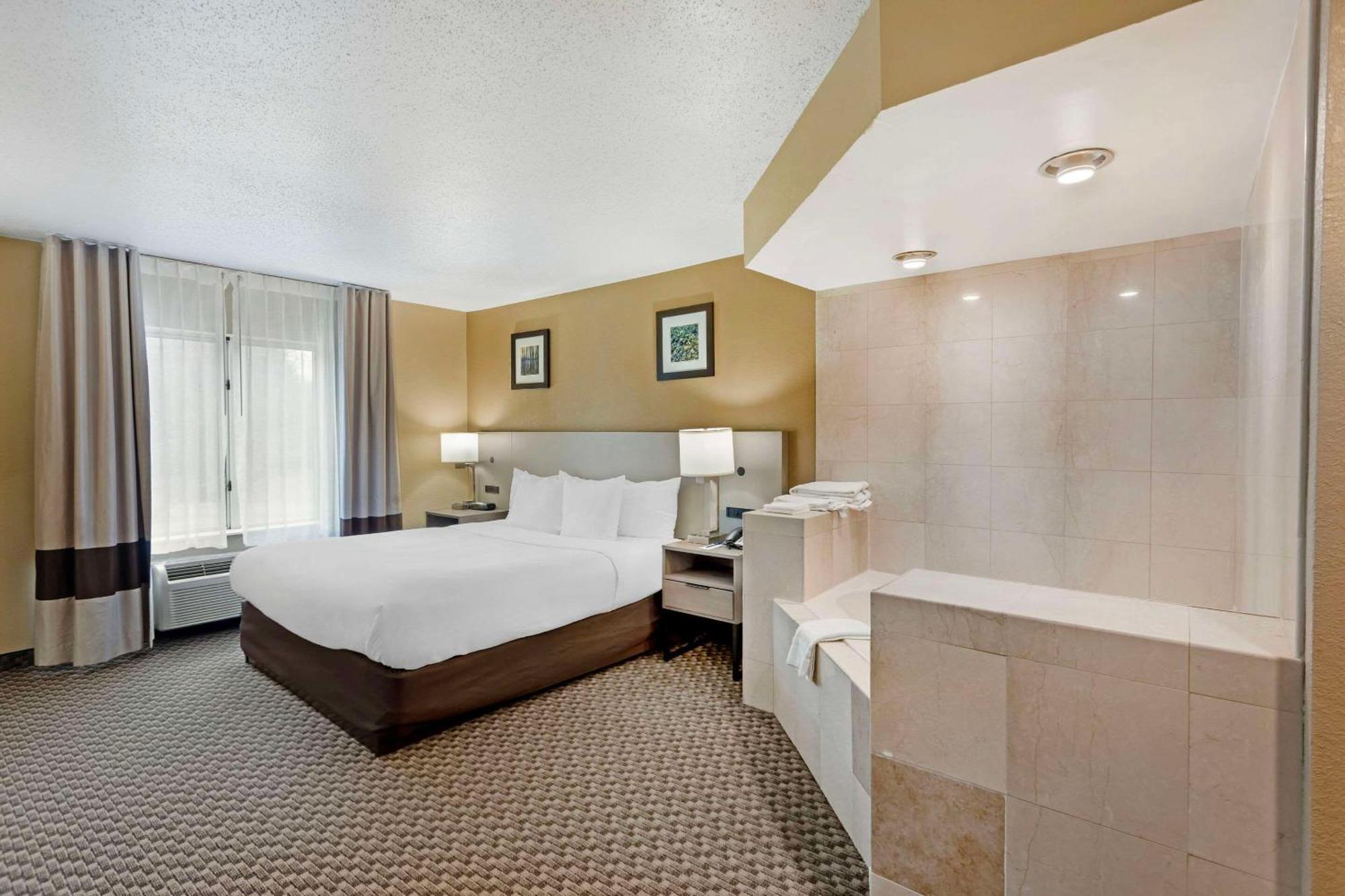 Comfort Inn & Suites Carneys Point Esterno foto