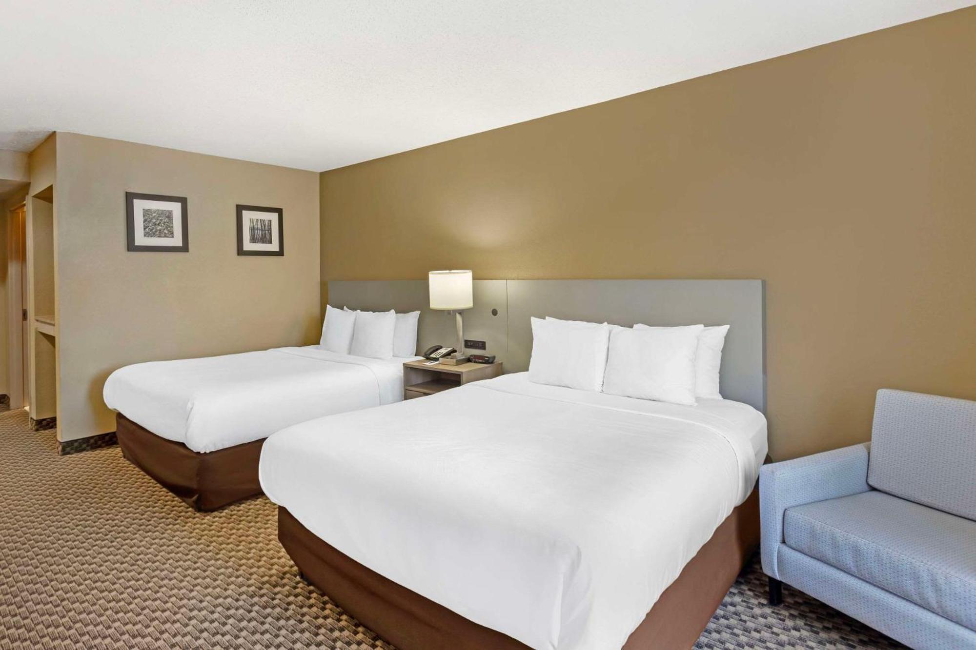 Comfort Inn & Suites Carneys Point Esterno foto