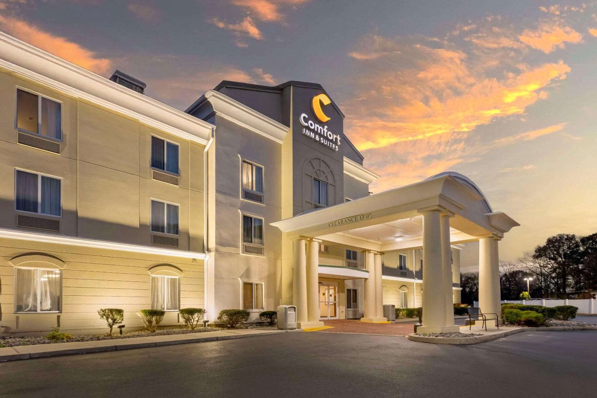 Comfort Inn & Suites Carneys Point Esterno foto
