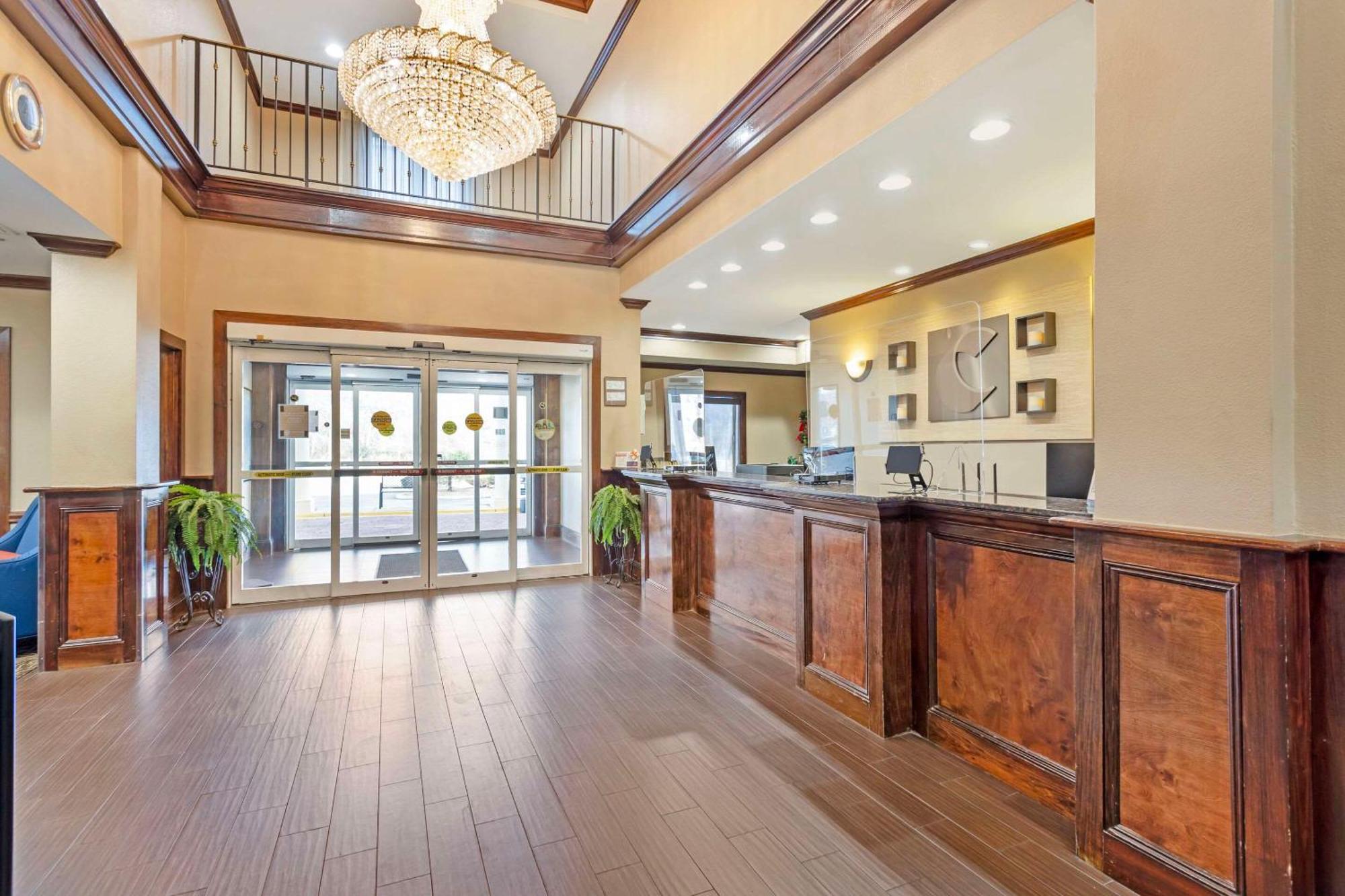 Comfort Inn & Suites Carneys Point Esterno foto
