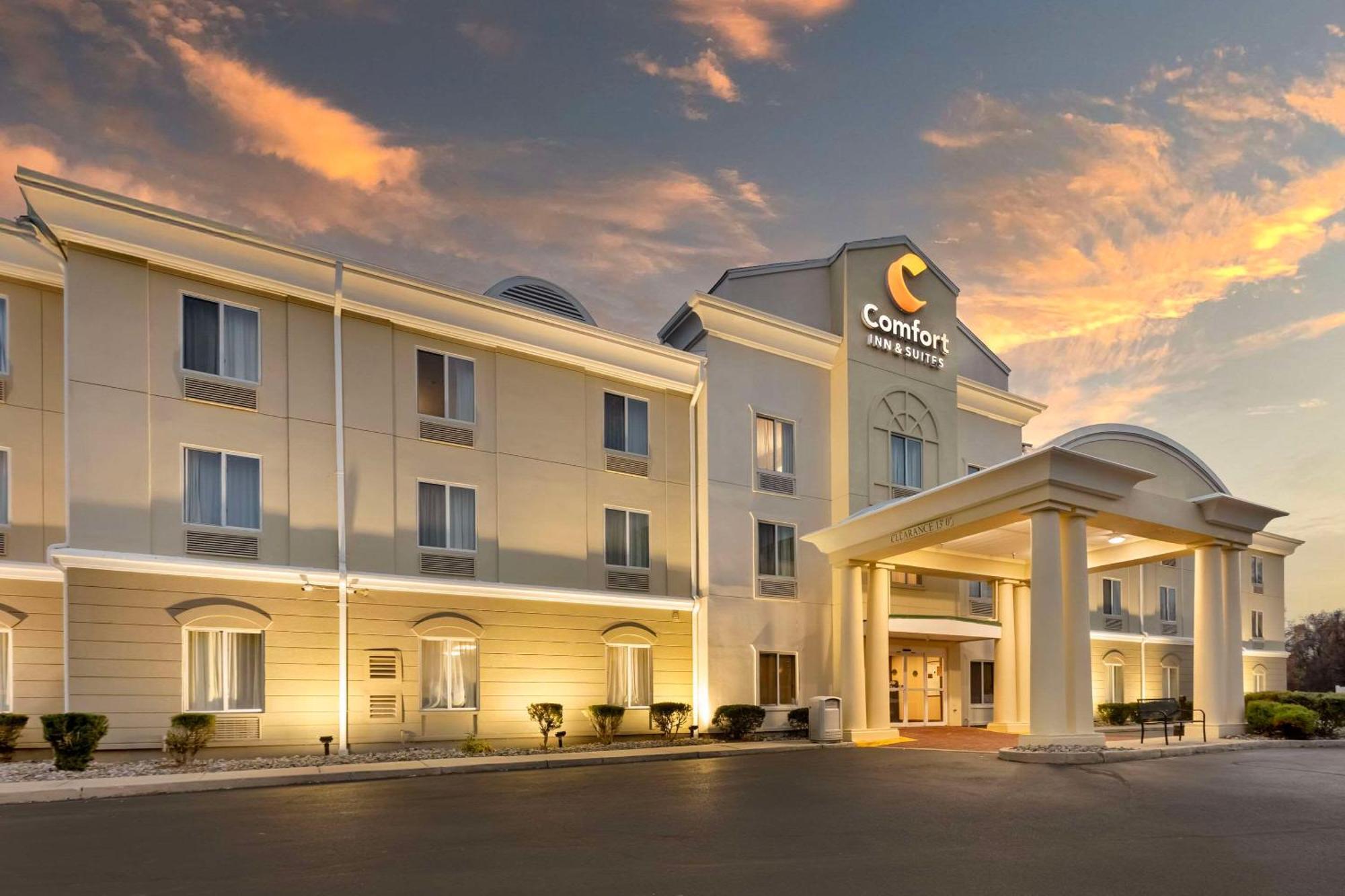 Comfort Inn & Suites Carneys Point Esterno foto